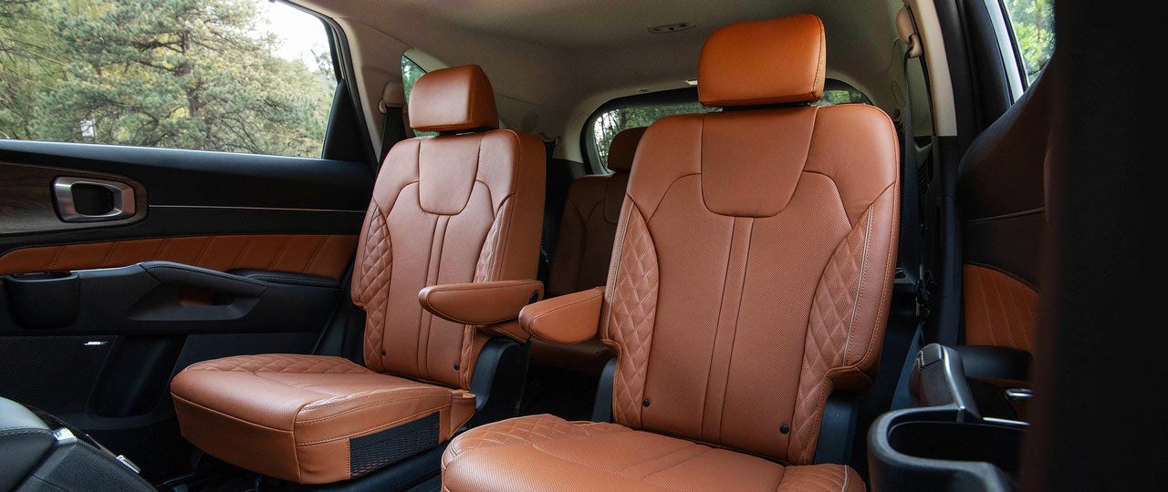 Available Captain's Chairs | Century Kia in Tampa FL
