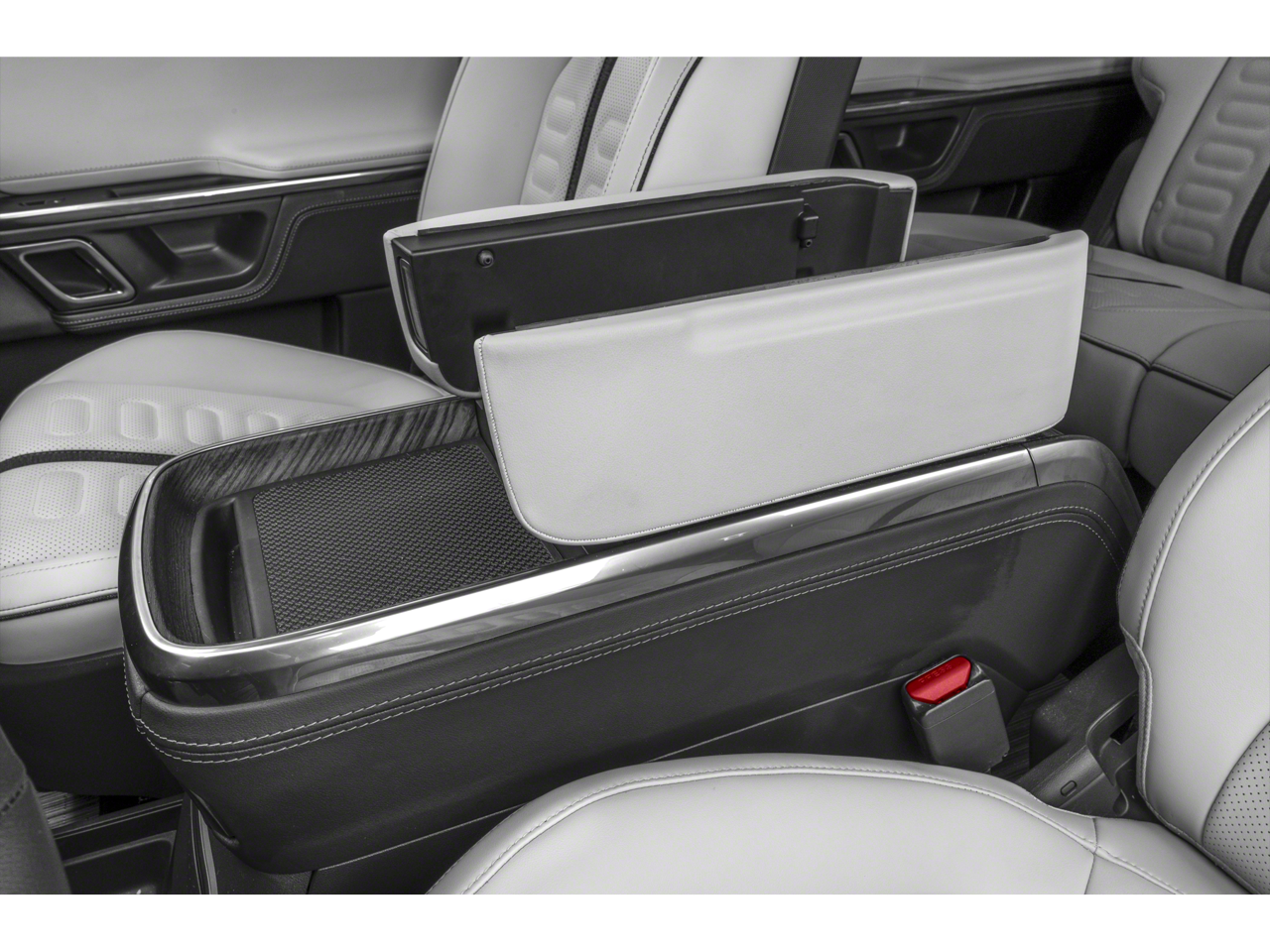 2024 Rivian R1S Adventure