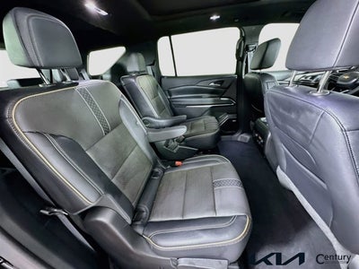 2025 Chevrolet Traverse AWD High Country