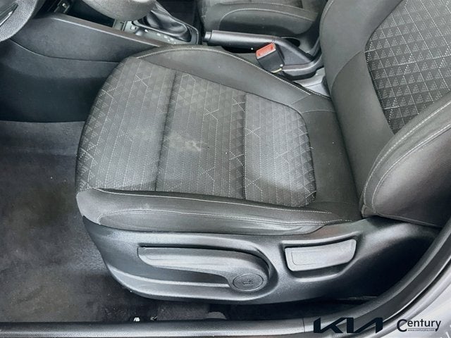 2023 Kia Rio 5-Door S