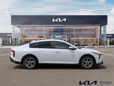 2026 Kia K4 LXS