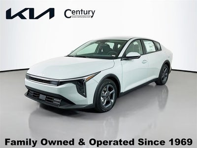 2026 Kia K4 LXS