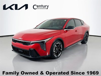 2025 Kia K4 GT-Line