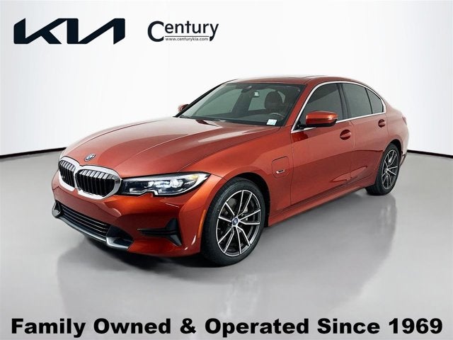 2022 BMW 3 Series 330e