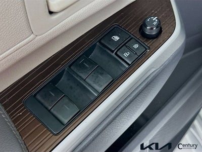2023 Toyota Sienna LE