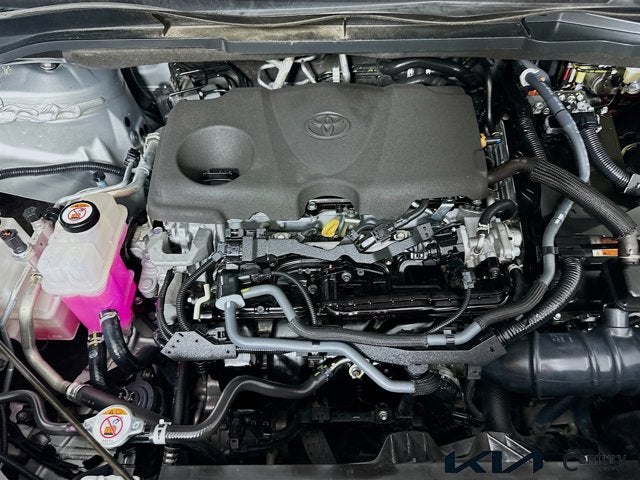 2023 Toyota Sienna LE