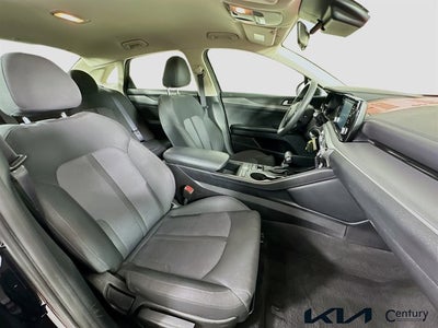 2022 Kia K5 LX