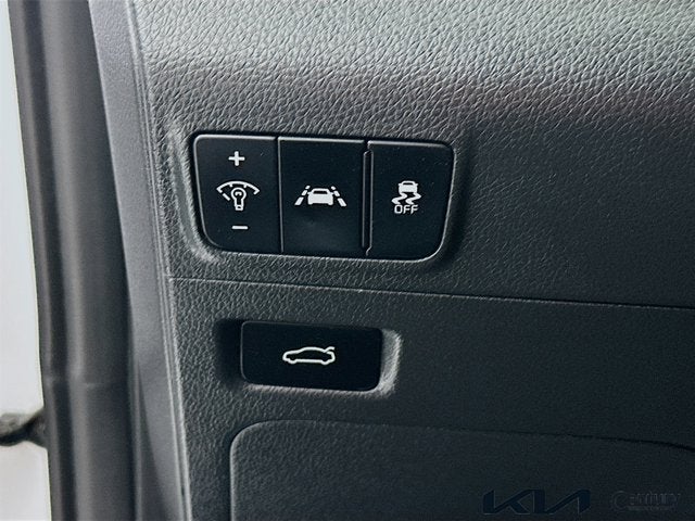 2022 Kia K5 EX