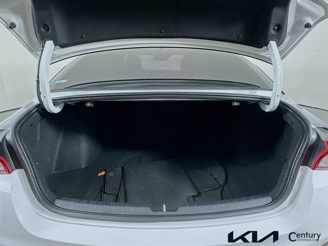 2022 Kia K5 EX