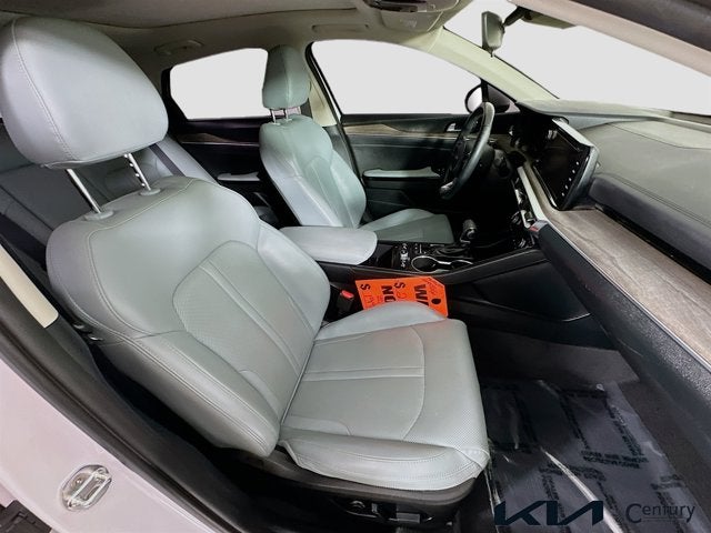 2022 Kia K5 EX
