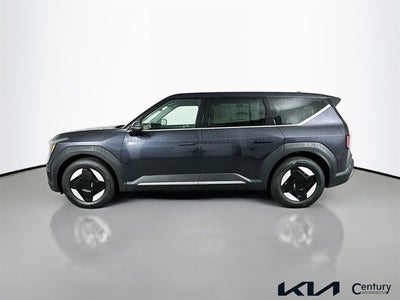 2026 Kia EV9 Light Short Range