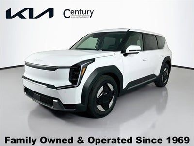 2026 Kia EV9 Light Long Range