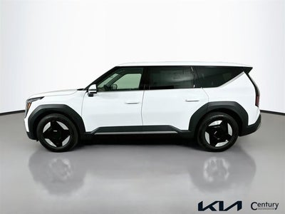 2026 Kia EV9 Light Long Range
