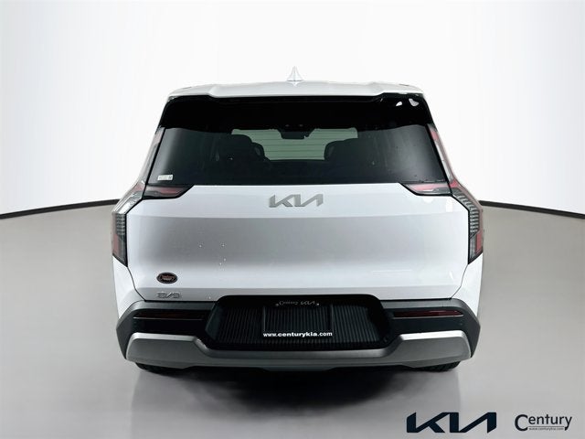 2026 Kia EV9 Light Long Range