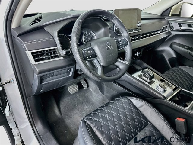 2022 Mitsubishi Outlander SEL