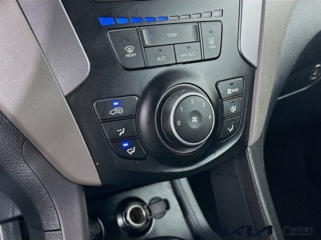 2016 Hyundai Santa Fe SE