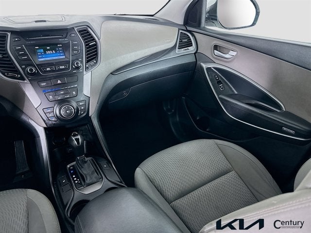 2016 Hyundai Santa Fe SE