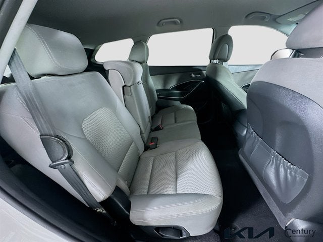 2016 Hyundai Santa Fe SE