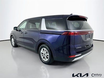 2024 Kia Carnival LX