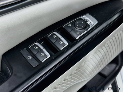 2022 Kia Carnival LX