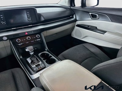2022 Kia Carnival LX