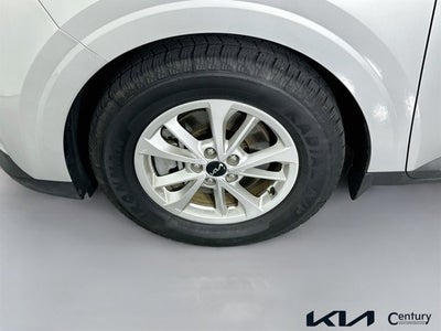 2022 Kia Carnival LX