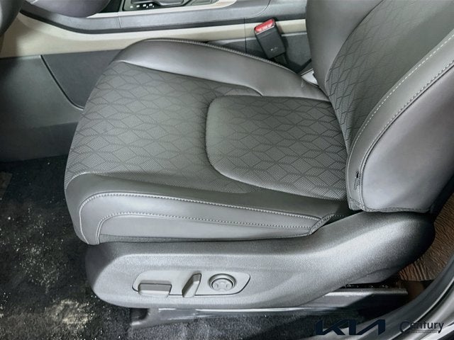 2027 Kia Carnival LXS