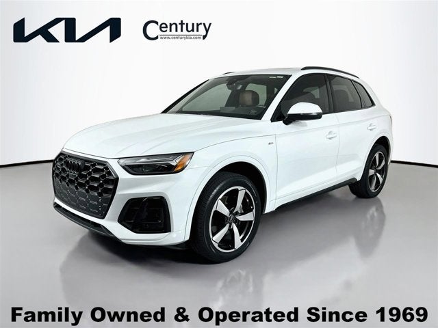 2023 Audi Q5 45 Premium Plus's photo
